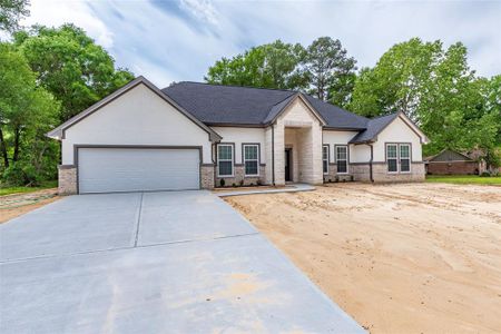 New construction Single-Family house 247 County Road 642, Dayton, TX 77535 - photo 4 4