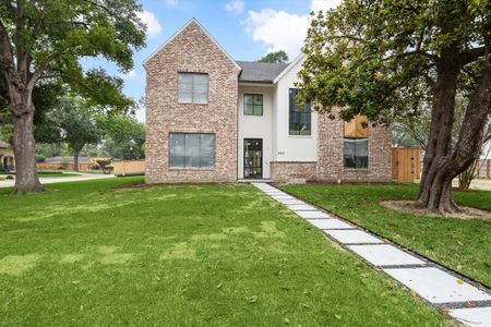 New construction Single-Family house 8834 Burkhart Road, Houston, TX 77055 - photo 0 0