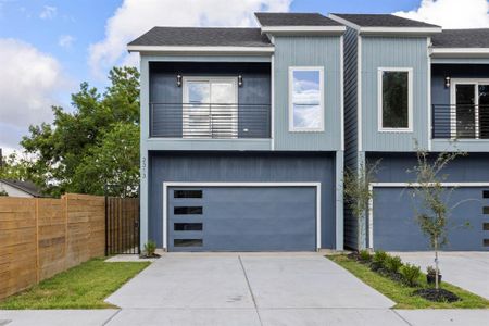 New construction Single-Family house 2313 Harlem Street, Houston, TX 77020 - photo 0