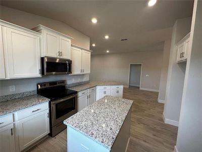 New construction Single-Family house 4586 Grandview Glen Drive, Auburndale, FL 33823 2200- photo 6 6