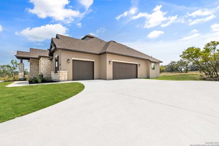 New construction Single-Family house 242 Legend Park, Castroville, TX 78009 Plan 3494- photo 3 3
