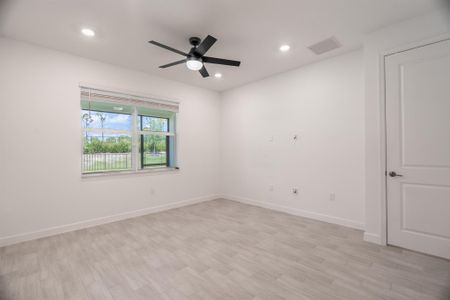 New construction Single-Family house 400 Se Mulberry Way, Port St. Lucie, FL 34984 - photo 17 17