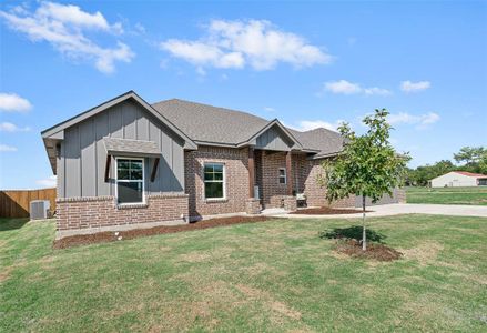 New construction Single-Family house 136 Panther Loop, Mabank, TX 75147 - photo 1 1