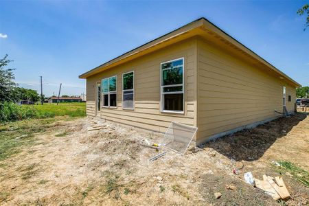New construction Single-Family house 303 S Lamar, Itasca, TX 76055 - photo 22 22