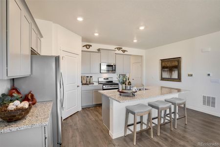 New construction Single-Family house 19191 E 99Th Place, Commerce City, CO 80022 CHATHAM- photo 8 8