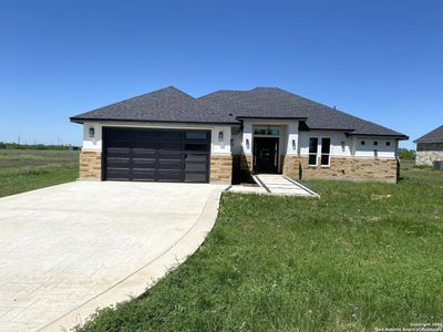 New construction Single-Family house 9767 Crow Ln, Adkins, TX 78101 - photo 0 0