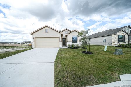 New construction Single-Family house 6723 Velma Path, San Antonio, TX 78253 - photo 2 2