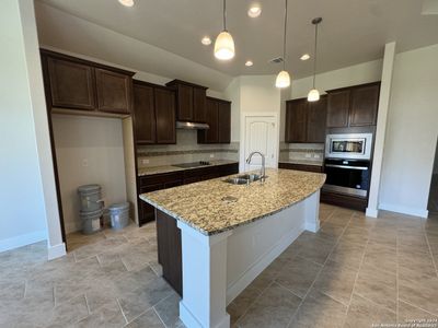 New construction Single-Family house 6883 Comanche Cougar, San Antonio, TX 78233 Vanda- photo 17 17