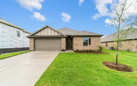 New construction Single-Family house 525 Brook View Dr., Van Alstyne, TX 75495 Knollwood DEF- photo 0 0
