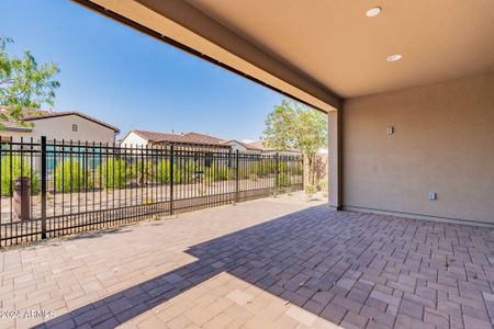 New construction Townhouse house 440 E Citrus Hollow Way, Queen Creek, AZ 85140 - photo 34 34