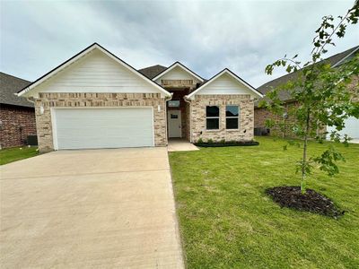 New construction Single-Family house 117 Hesed Street, Greenville, TX 75402 - photo 14 14