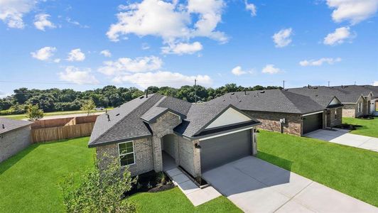 New construction Single-Family house 1052 Great Barracuda Lane, Alvin, TX 77511 The Baxtor- photo 2 2