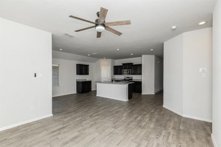 New construction Single-Family house 9732 Walnut Cove Drive, Fort Worth, TX 76108 - photo