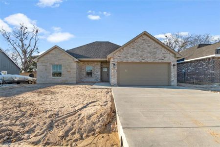 New construction Single-Family house 117 Bexar Street, Mabank, TX 75147 - photo