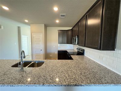 New construction Single-Family house 428 Shoreview Drive, Conroe, TX 77303 S-1443- photo 9 9