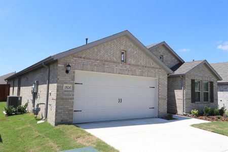 New construction Single-Family house 1824 Indian Grass Drive, Royse City, TX 75189 Boone- photo 1 1