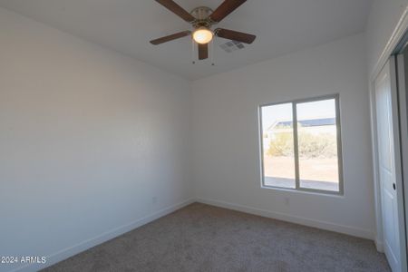 New construction Single-Family house 14594 S Padres Road, Arizona City, AZ 85123 - photo 16 16