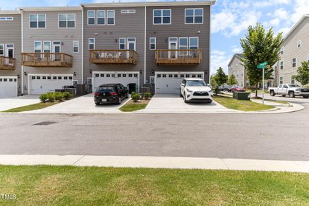 New construction Townhouse house 212 Hickory Plains Road, Knightdale, NC 27545 - photo 33 33