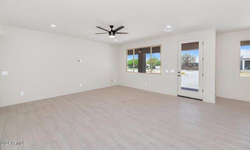 New construction Single-Family house 25524 W Madre Del Oro Drive, Wittmann, AZ 85361 - photo 27 27