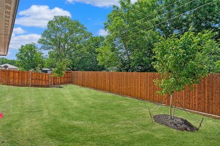 New construction Single-Family house 404 Clark Avenue, Weatherford, TX 76085 - photo 25 25