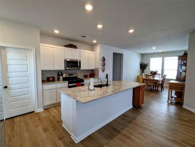 Open Modern Kitchen