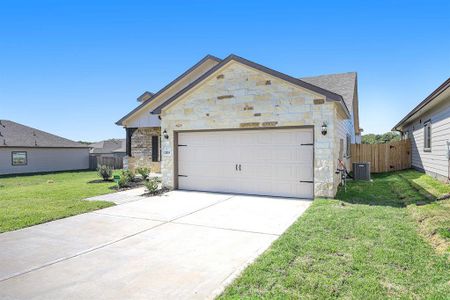 New construction Single-Family house 855 Waukegan Road, Conroe, TX 77306 - photo 13 13
