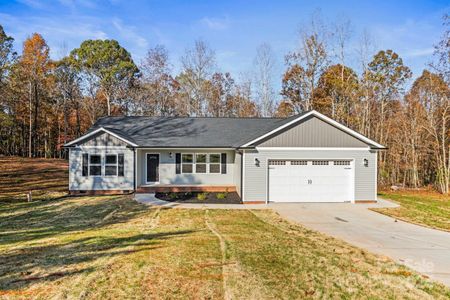 New construction Single-Family house 3146 Captains Cove Lane, Lincolnton, NC 28092 - photo 0