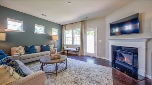 New construction Single-Family house 1005 Lookout Shoals Drive, Fort Mill, SC 29715 - photo 8 8
