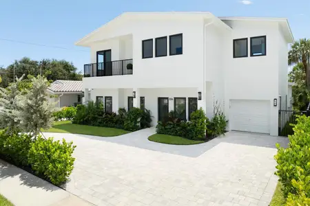 New construction Single-Family house 306 Plymouth Road, West Palm Beach, FL 33405 - photo 0