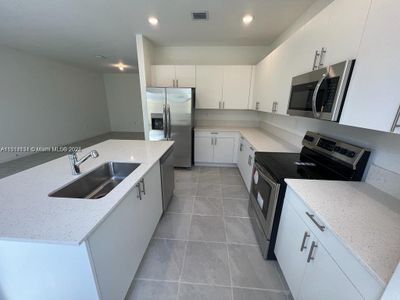 New construction Townhouse house 28511 Sw 134Th Ct, Unit 28511, Homestead, FL 33033 - photo 6 6