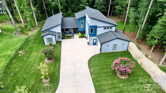 New construction Single-Family house 3608 Oriole Place, Charlotte, NC 28269 - photo 0