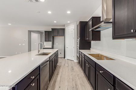 New construction Single-Family house 8615 W Palo Verde Drive, Glendale, AZ 85305 - photo 15 15