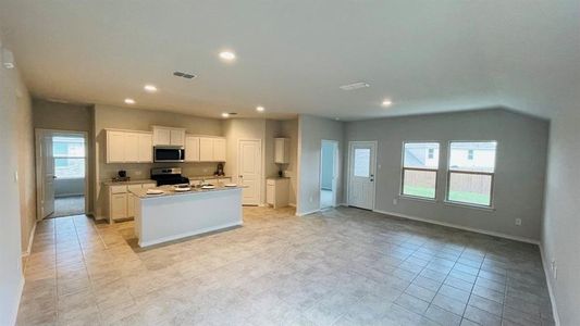New construction Single-Family house 4105 Dublin Ridge Drive, Fort Worth, TX 76036 CAMDEN- photo 3 3