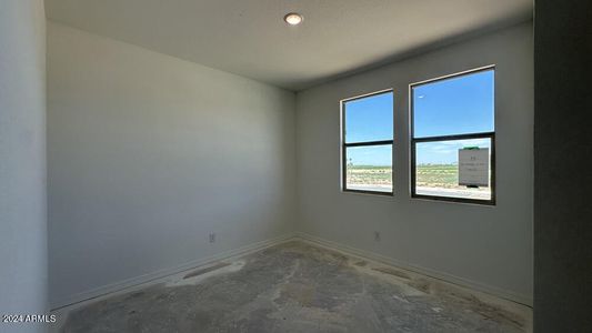 New construction Single-Family house 4111 E Bradford Avenue, San Tan Valley, AZ 85143 Sunflower Homeplan- photo 9 9