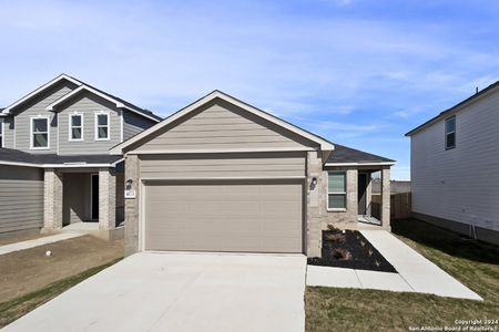 New construction Single-Family house 4173 Harper Lee Ln, New Braunfels, TX 78130 - photo 11 11