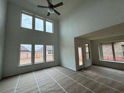 New construction Single-Family house 13705 Bothwell Pl, Manor, TX 78653 Premier Series - Rosewood- photo 5 5