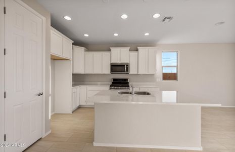 New construction Single-Family house 21278 N 270Th Avenue, Buckeye, AZ 85396 Traverse- photo 8 8