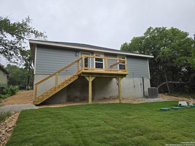 New construction Single-Family house 834 Ledgeview Dr, Canyon Lake, TX 78133 - photo 8 8