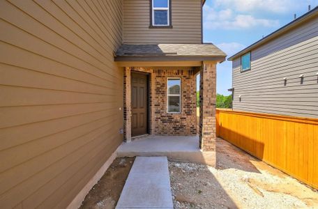 New construction Single-Family house 921 Yellow Ribbon Trail, Jarrell, TX 76537 Plan 2458- photo 2 2