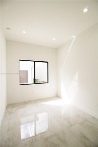 New construction Single-Family house 8086 Nw 43Rd St, Doral, FL 33166 - photo 5 5