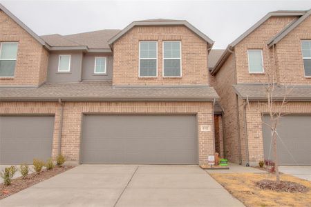 New construction Townhouse house 1322 Whipsaw Trail, Celina, TX 75009 - photo 2 2