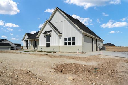 New construction Single-Family house 460 Red Bird Drive, Springtown, TX 76082 - photo