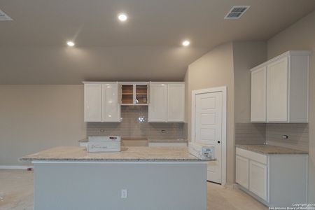 New construction Single-Family house 6831 Lime Rock Bluff, San Antonio, TX 78253 Pizarro - 40' Smart Series- photo 2 2