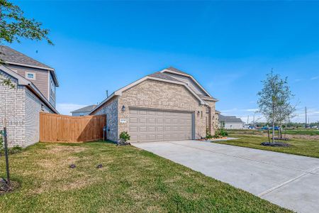 New construction Single-Family house 10718 Amador Peak Drive, Rosharon, TX 77583 - photo