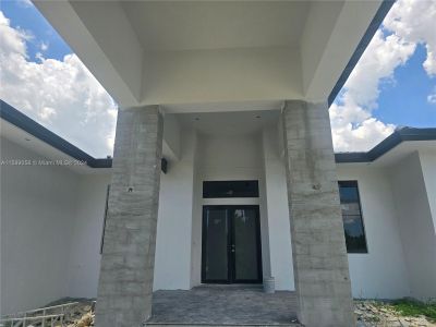 New construction Single-Family house 24240 Sw 209Th Pl, Homestead, FL 33031 - photo 1 1