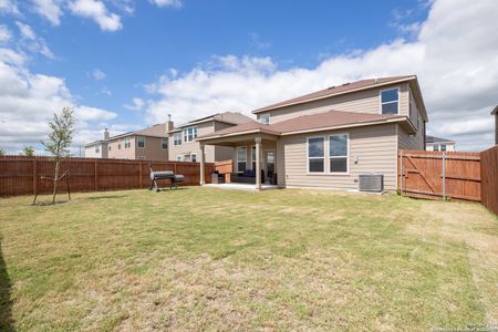 New construction Single-Family house 3914 Sunfield Dr, Seguin, TX 78155 - photo 35 35