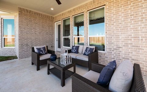 New construction Single-Family house Chenango Lake Drive, Angleton, TX 77515 - photo 23