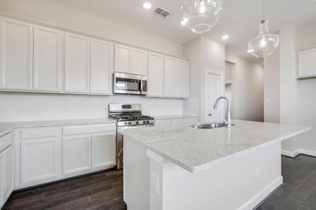 New construction Single-Family house 21207 Flower Nectar Court, Cypress, TX 77433 - photo 5 5