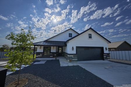 New construction Single-Family house 322 Indian Colt, Spring Branch, TX 78070 - photo 0