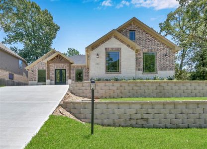 New construction Single-Family house 213 Blue Hill Drive, Montgomery, TX 77356 - photo 1 1